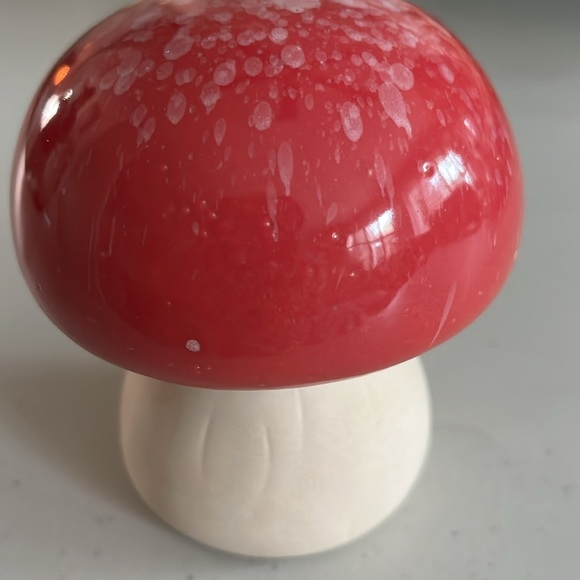 Ceramic mushroom - Picture 4 of 4